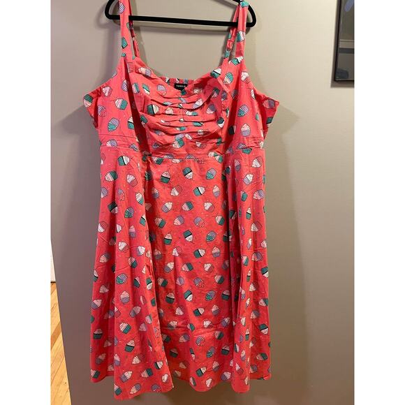 Torrid 2 (2X 18/20)‎ Pin Up Cupcake Print Rockabilly Fit n Flare Dress w/Pockets - Picture 2 of 3